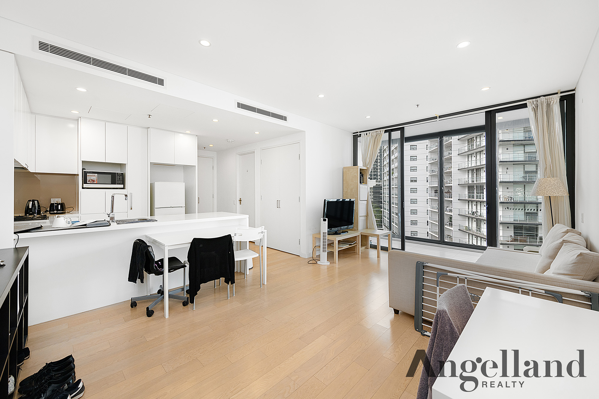 1001/36 Shoreline Drive Image 1