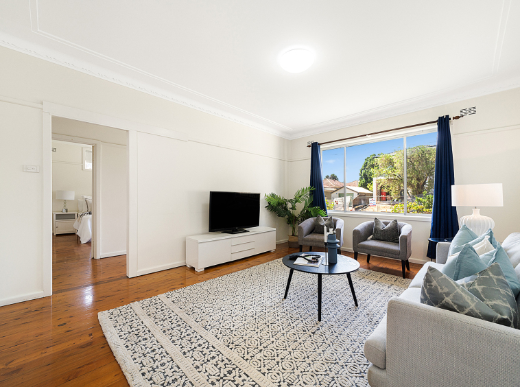9 Hillview Street Auburn 02