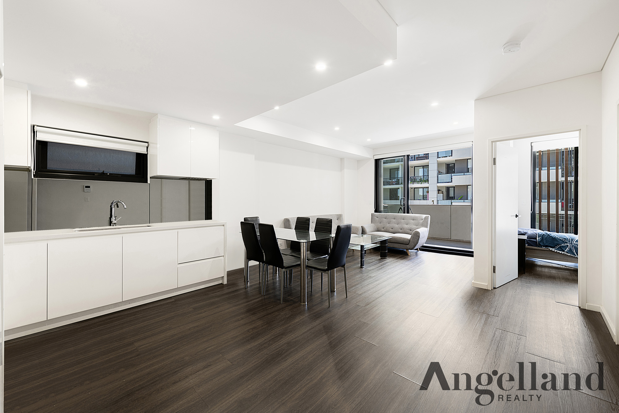 18/25-29 Smallwood Avenue Image 1