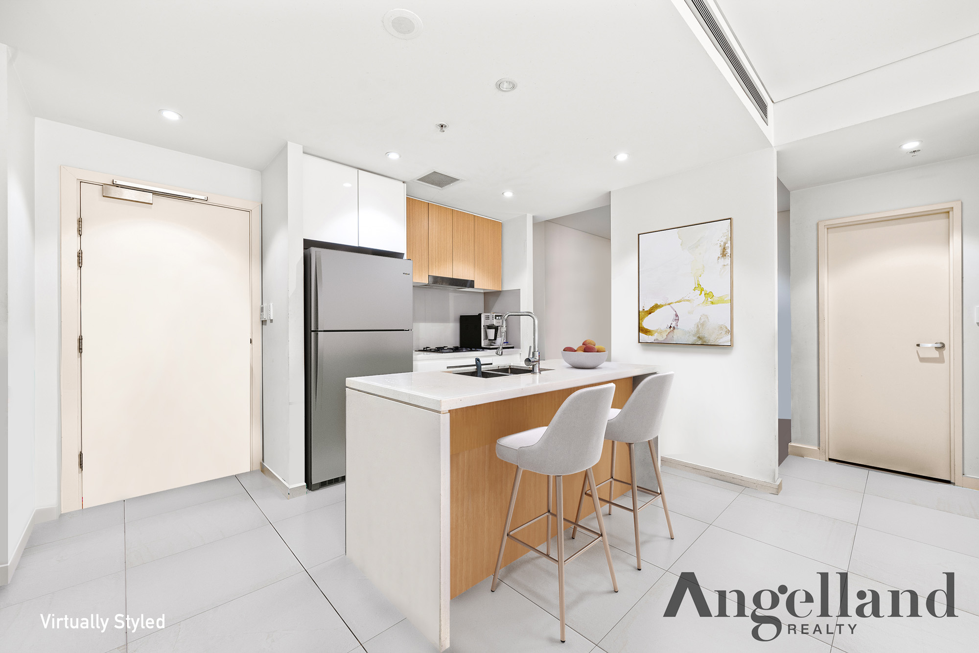 512/5 Nipper Street Image 2