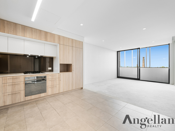 106/78 Mobbs Lane Image 3