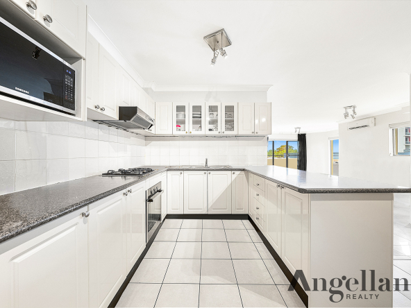 13/62-68 Sharp Street Image 4