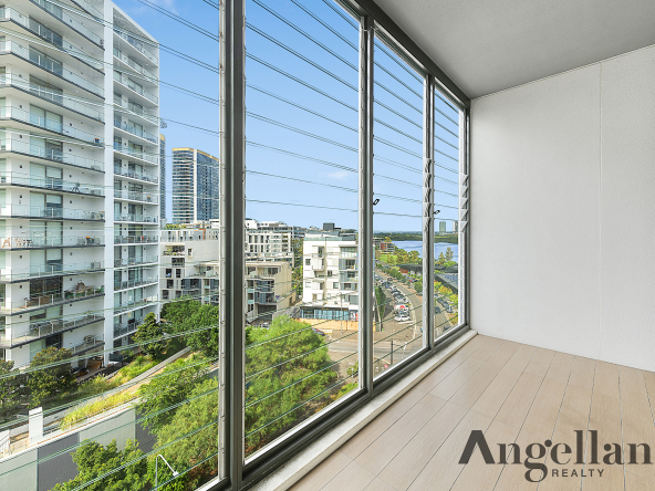 1001/36 Shoreline Drive Image 6
