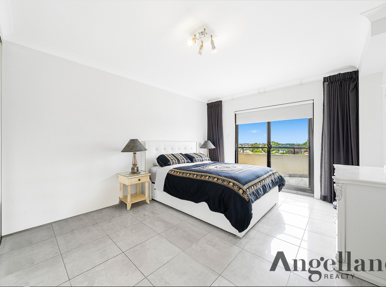 13/62-68 Sharp Street Image 6