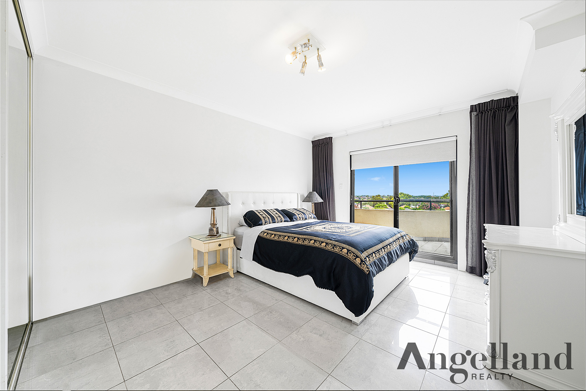 13/62-68 Sharp Street Image 6