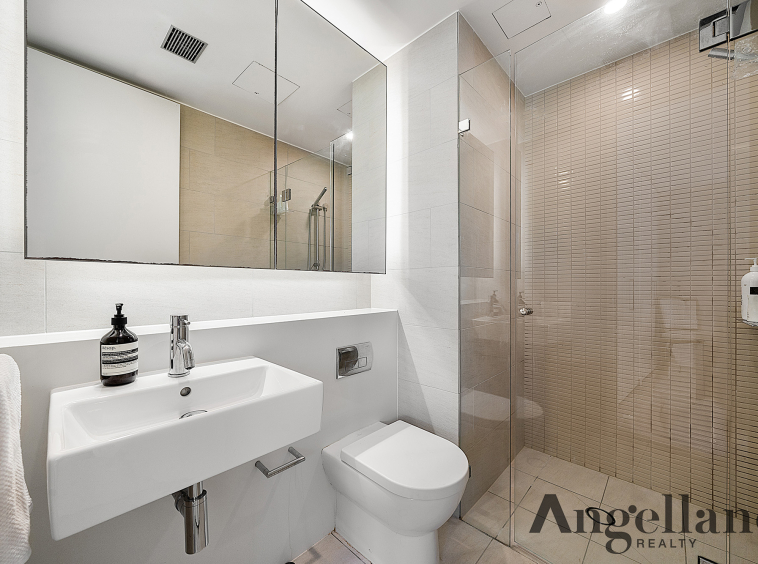 37/20 Mclachlan Avenue Image 7