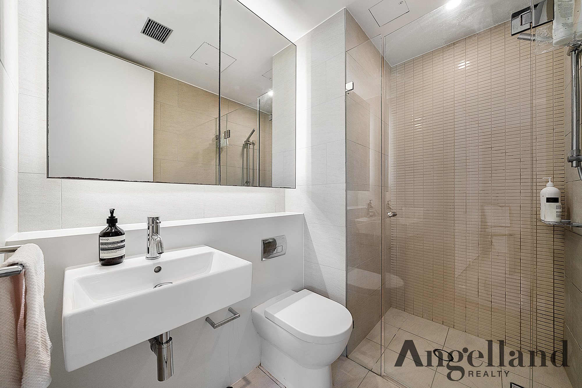 37/20 Mclachlan Avenue Image 7