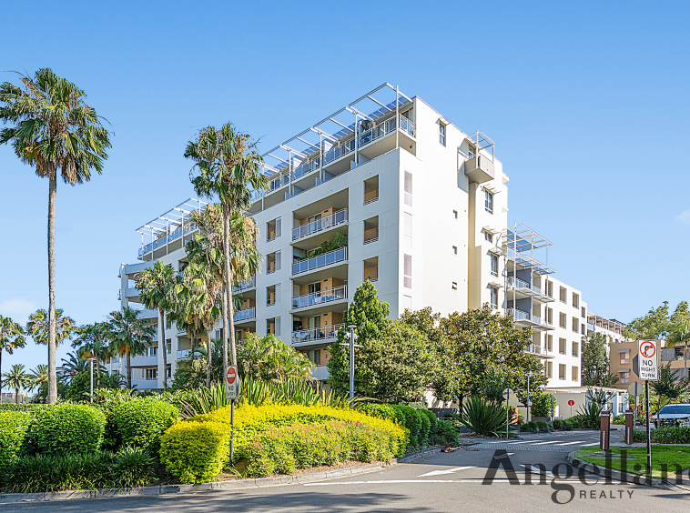 850/2 The Crescent Wentworth Point 1