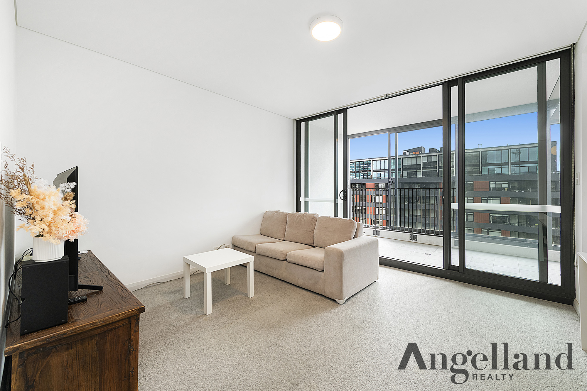 709/57 Hill Road Wentworth Point 03