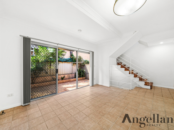 2/5 Brisbane Street Harris Park 3