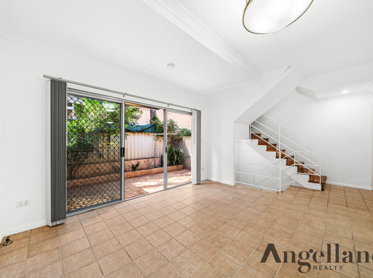 2/5 Brisbane Street Harris Park 3