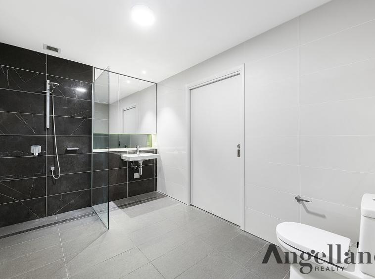 709/57 Hill Road Wentworth Point 06