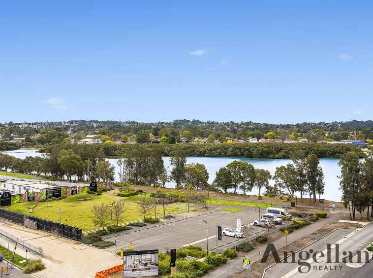 709/57 Hill Road Wentworth Point 08
