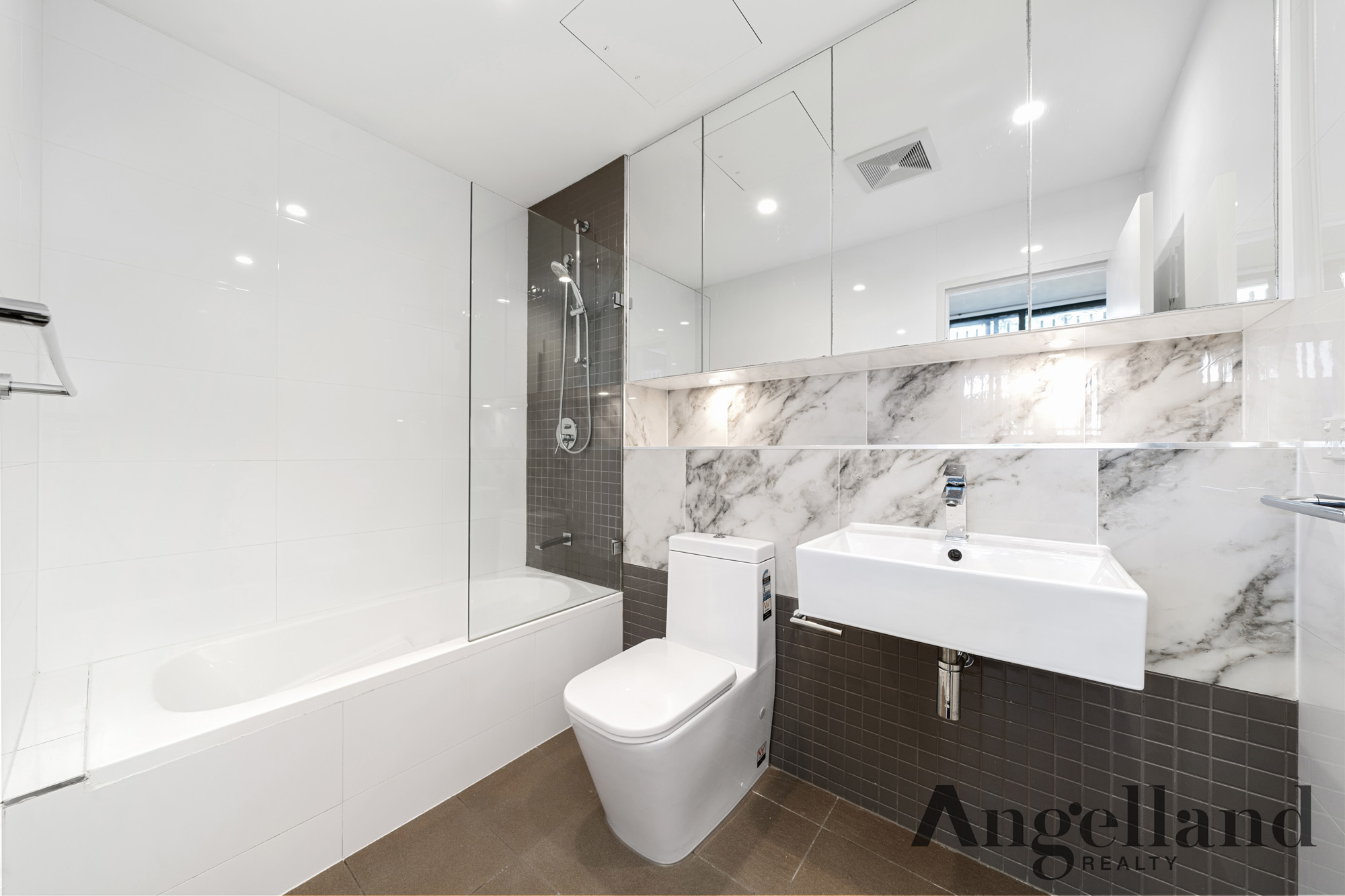 305A/1-9 Allengrove Crescent North Ryde 7