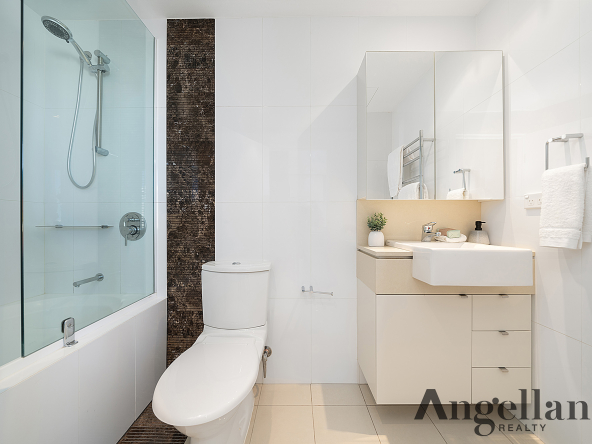 850/2 The Crescent Wentworth Point 6