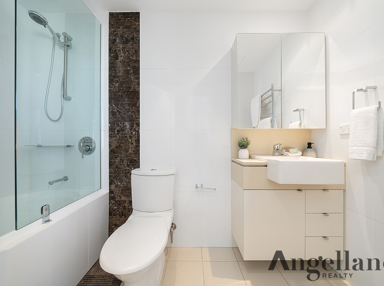 850/2 The Crescent Wentworth Point 6