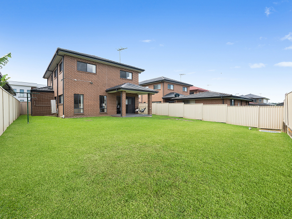 7 Barool Avenue North Kellyville 10